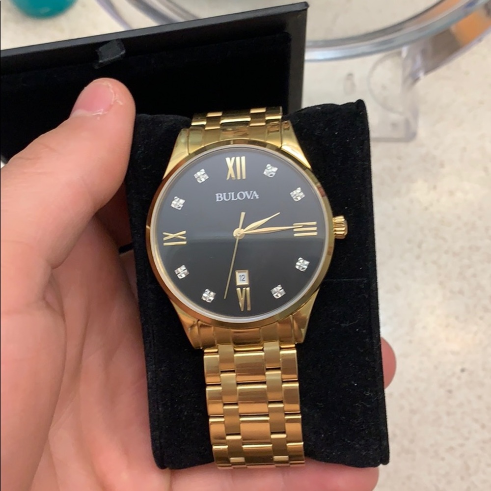 Bulova watch - Picture 3 of 3